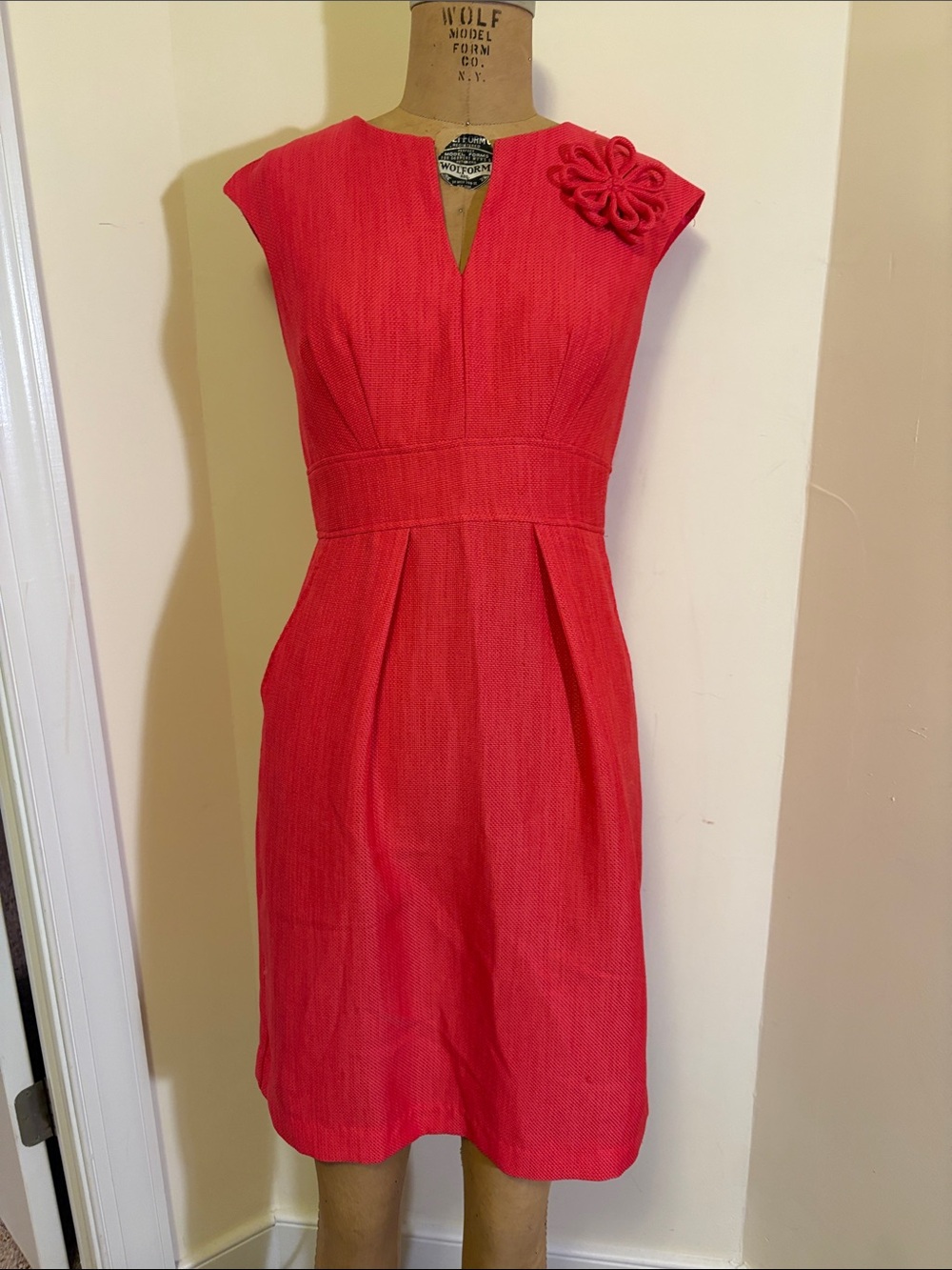 Studio I Coral-Red Cap Sleeve Midi Dress with Shoulder Flower